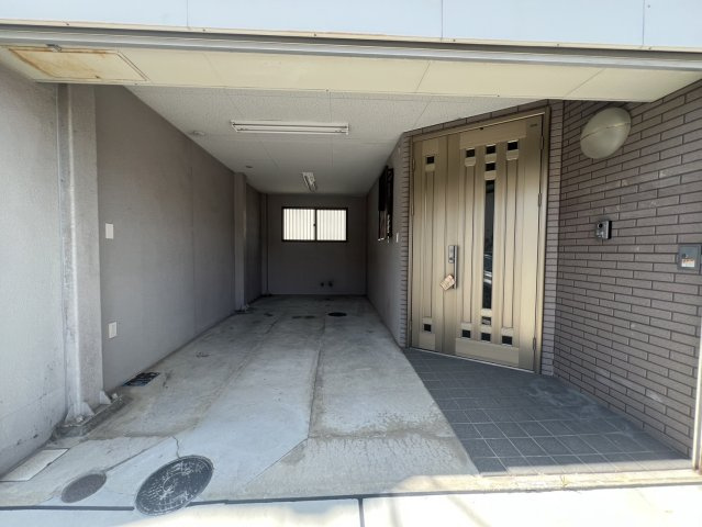 清滝中古戸建の駐車場|カースペースがあります