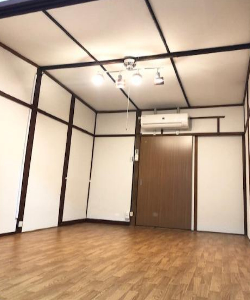 東大阪市岩田町3丁目　オーナーチェンジ戸建の洋室