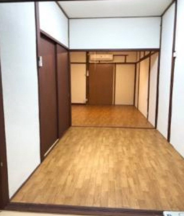 東大阪市岩田町3丁目　オーナーチェンジ戸建の洋室
