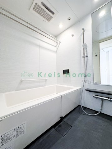 コンフォリア日本橋人形町イーストの浴室