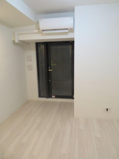 大阪市中央区安堂寺町１丁目の賃貸マンションの居間・リビング