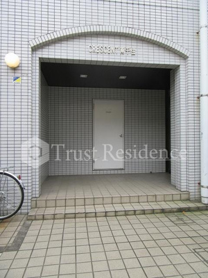 【エントランス】 | クレセント南千住 | エントランス前