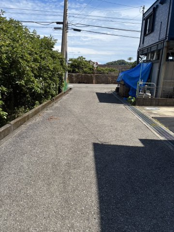 高知市横浜　中古一戸建ての前面道路含む現地写真|前面道路含む現地写真です