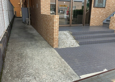 【内装】 | ライオンズマンション上溝 | 共用部分は、一棟の建物に住む区分所有者全員が共同で所有するとし、共用部分の管理、補修などは、区分所有者で形成される管理組合が行います。個人の判断で勝手に変更することはできませんので覚えておきましょう。