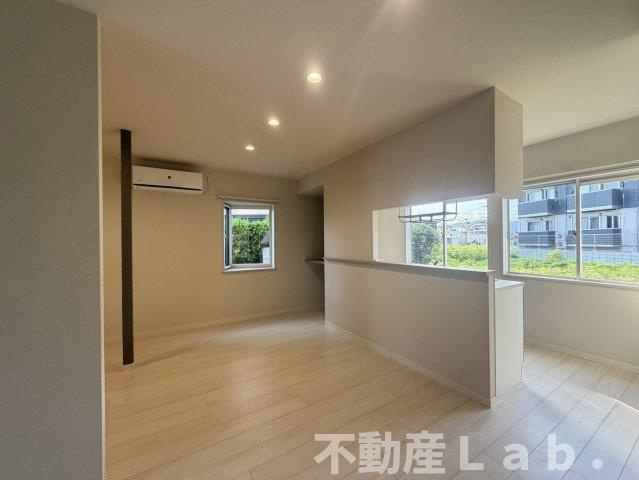 フレグランス中原の居間・リビング