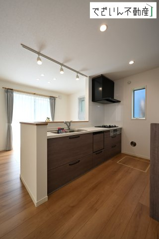 【キッチン】 | CLEIAS Town久喜市上町　新築住宅 | ≪1号棟≫
現地(2025年9月撮影)