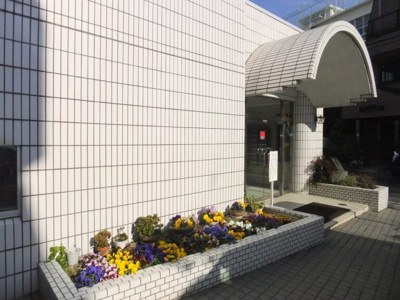 【エントランス】 | リザンハイツ
