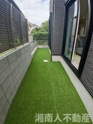 茅ヶ崎市松が丘1丁目　新築戸建の庭|お庭でゆったりと過ごせます