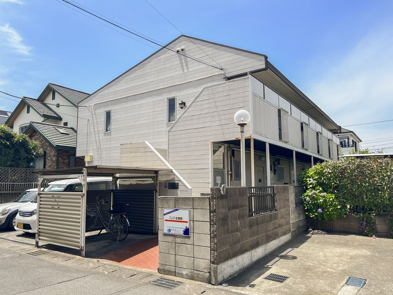 フラット志貴野の外観