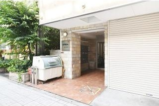 アリバあみだ池のエントランス