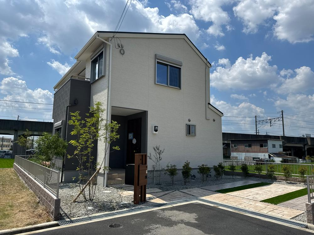津田北町2丁目　新築一戸建て