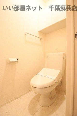 ベルフォーレ千葉寺のトイレ|落ち着いた色調のトイレです