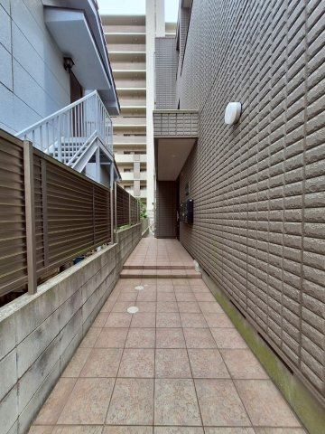 ＣＲＥＳＴ　ＣＯＵＲＴのエントランス|★エントランス★