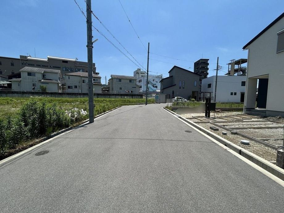 津田北町2丁目　未入居一戸建ての前面道路含む現地写真|■物件内覧・資金計画相談・住宅ローン相談、リフォーム相談、お問合せ受付中■
※当日・翌日のご内覧、ご相談はお電話でのお問合せがスムーズです！
