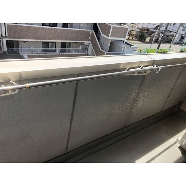 メゾンラフィーネのバルコニー