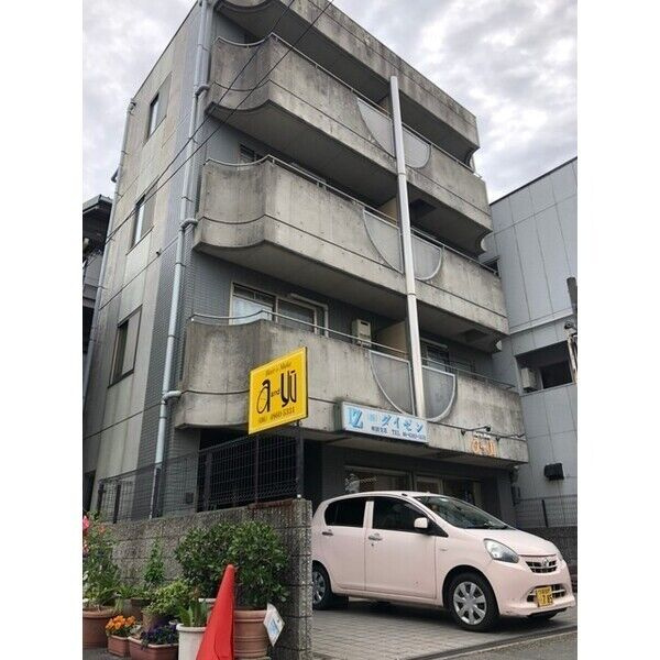 メゾンラフィーネの外観