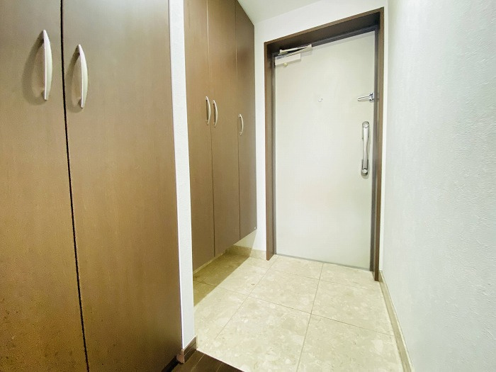 サンクレイドル東海グランデの玄関