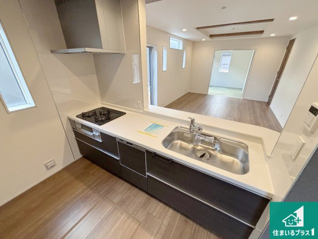 葛城市林堂　新築一戸建ての外観|周辺は落ち着いた街並みの住宅地！子育てがしやすい住環境です！まだ未完成ですが、現地でしかわからない事もございます。是非一度ご覧ください。