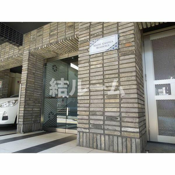 板橋区本町の賃貸マンションのエントランス