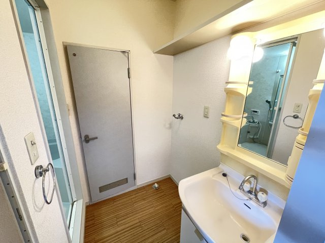 エルメゾンⅡの洗面所|洗面スペース