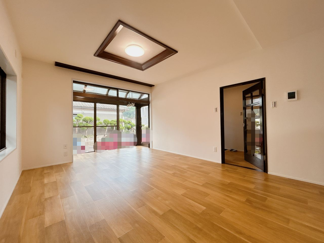 岡崎市鹿勝川町の居間・リビング