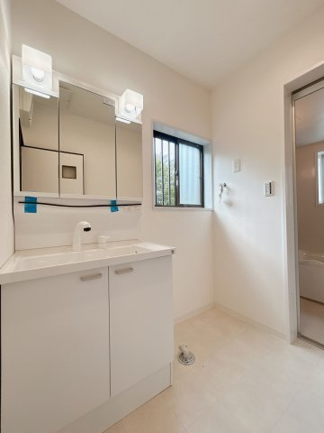 岡崎市鹿勝川町の独立洗面台