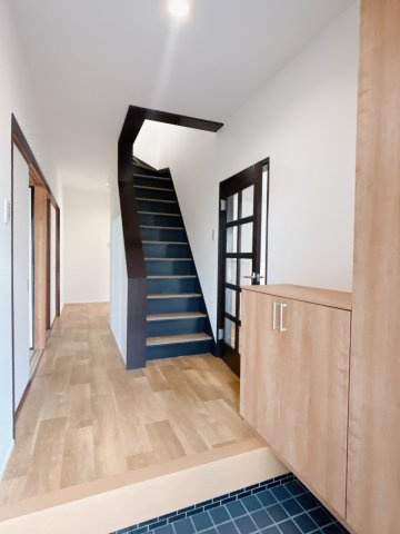 岡崎市鹿勝川町の玄関