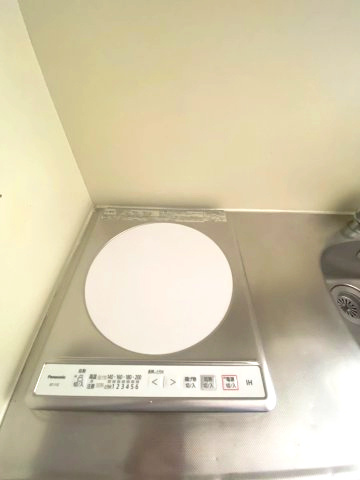 ユーカリフラットⅡのキッチン|IHコンロ