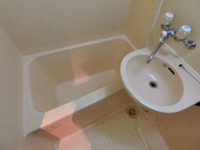 【浴室】 | IBC中百舌鳥