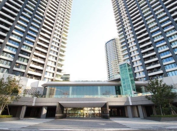 【エントランス】 | ドゥ・トゥール　WEST