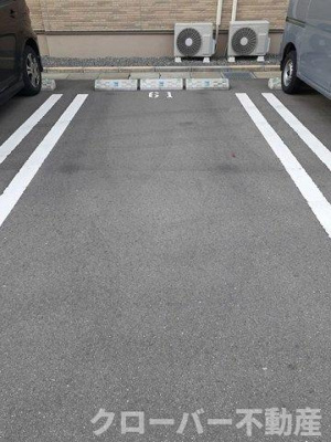 【駐車場】 | メゾンリヴィエールＦ