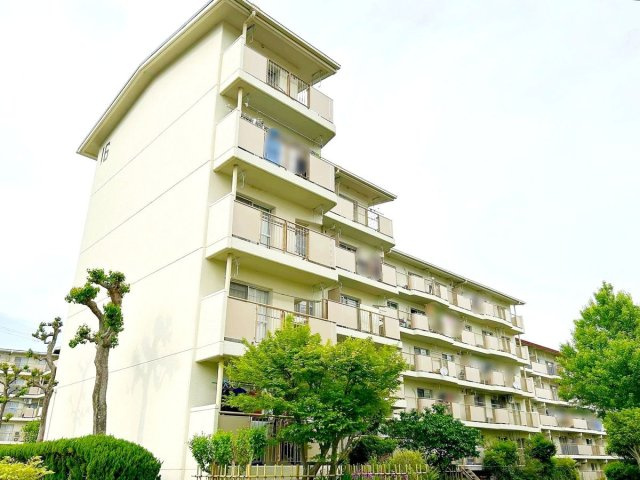 境谷西第２住宅団地　１６棟