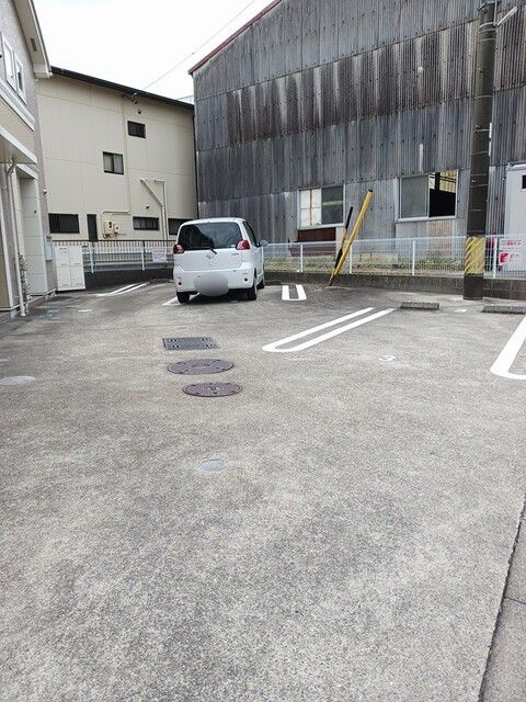 アウローラ．ＴＹの駐車場