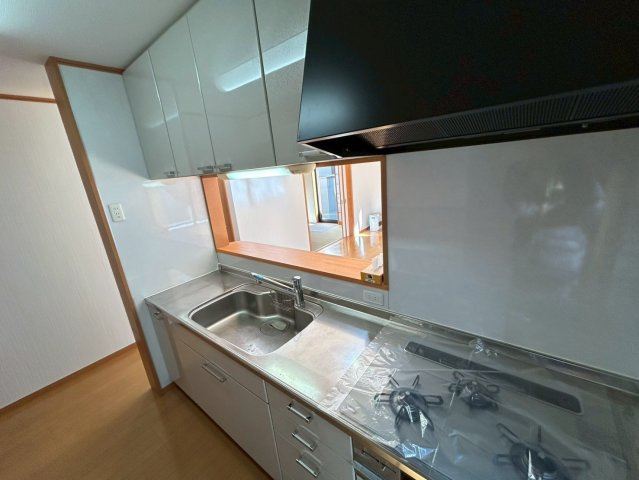 所沢市向陽町　中古戸建のキッチン|2/3　撮影