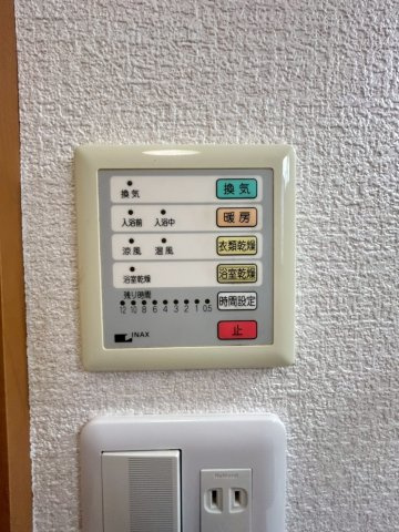 所沢市向陽町　中古戸建の冷暖房・空調設備|2/3　撮影