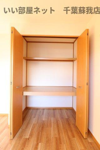 ミルフィーユおゆみ野　Ⅲの収納|生活感が出てしまう日用品のストック置き場として◎