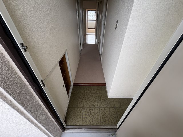 イッツ明石の玄関