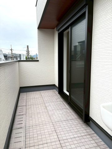 西宮市小松南町のバルコニー