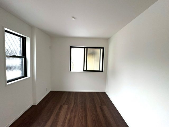 西宮市小松南町の洋室