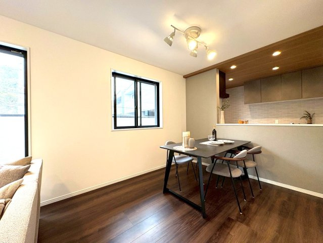 西宮市小松南町のダイニング