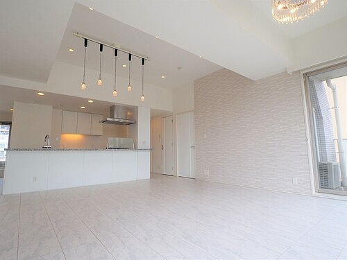 オープンレジデンシア南青山ウエストテラスの居間・リビング