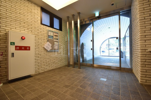 HS梅田EASTのロビー