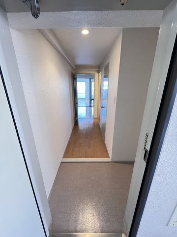大阪市都島区都島北通２丁目の賃貸マンションの玄関