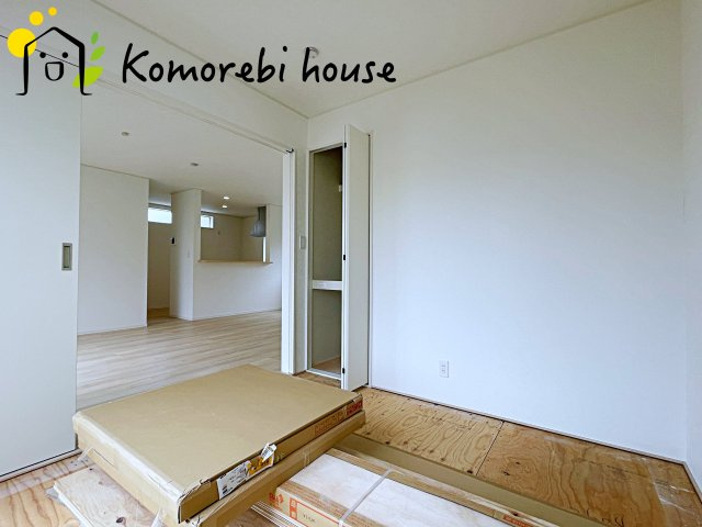 上尾市大谷本郷　第8　新築一戸建て　クレイドルガーデン　04の洋室