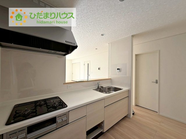 北茨城市磯原町上相田第2　新築戸建のキッチン|3口コンロでお料理する時間も短くなりそうですね(*‘∀‘)