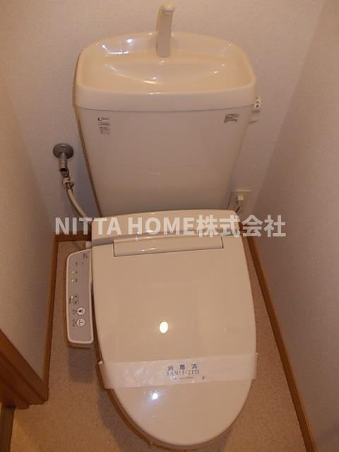 トゥー・ル・モンド・ヌーベルのトイレ|温水洗浄付きのトイレになります◎