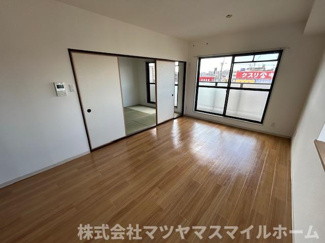 【居間・リビング】