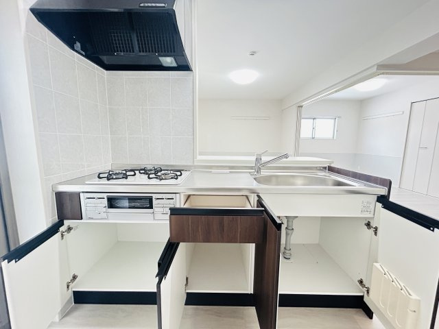 Grande Risaia K.A グランデリサイアのキッチン|掲載内容と異なる場合は現況を優先いたします。