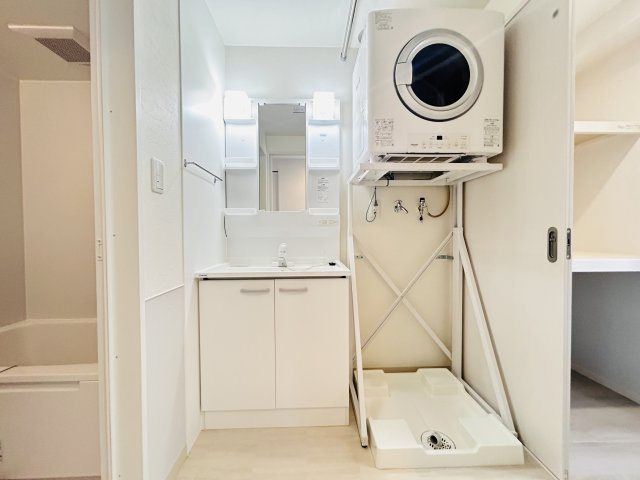 Grande Risaia K.A グランデリサイアの洗面所|掲載内容と異なる場合は現況を優先いたします。