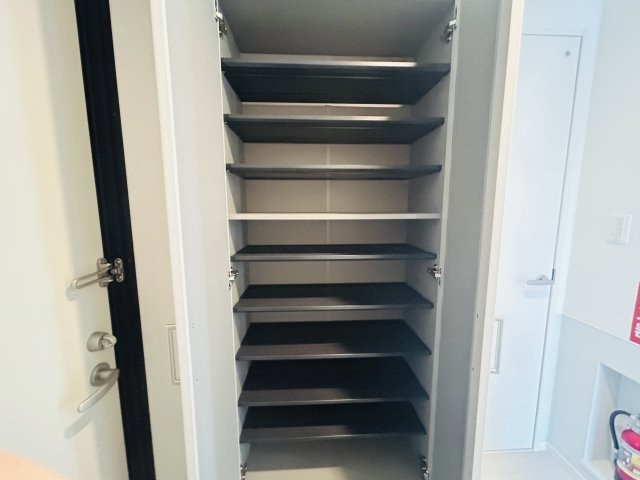 Grande Risaia K.A グランデリサイアの玄関|掲載内容と異なる場合は現況を優先いたします。